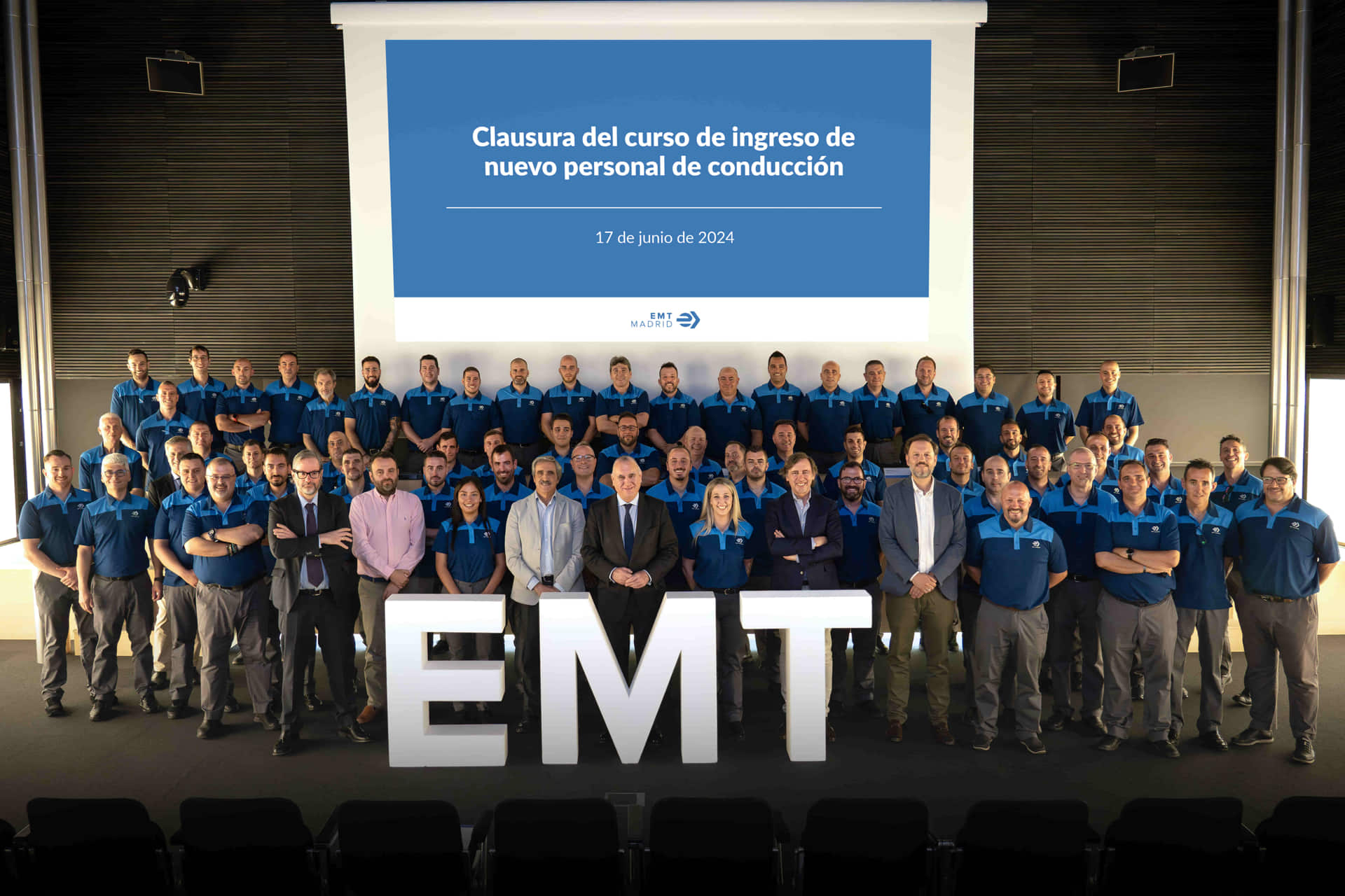 Un total de 49 nuevos profesionales se incorporan al servicio de autobús de EMT