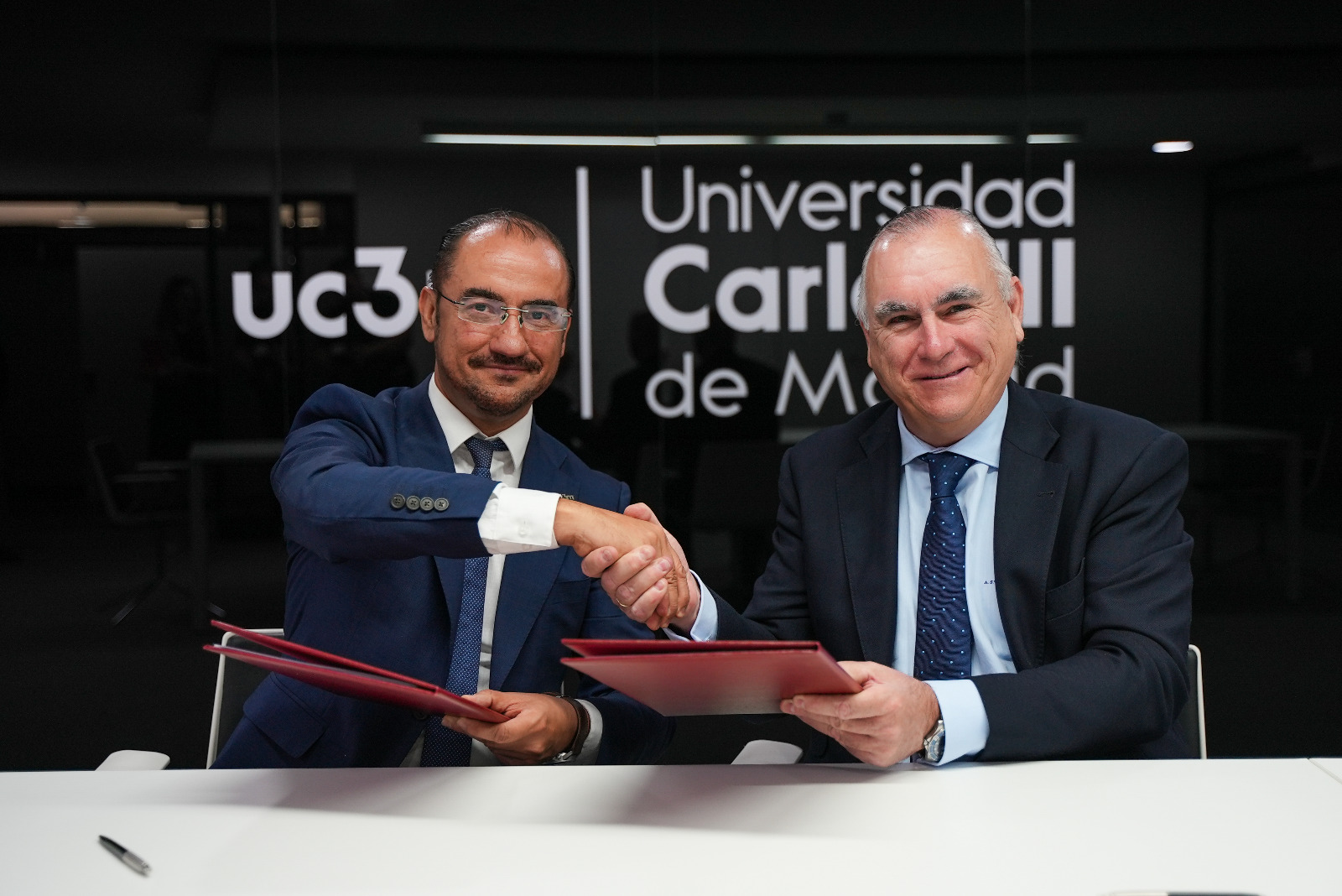 EMT y la Universidad Carlos III crean una cátedra sobre IA aplicada al transporte y la movilidad