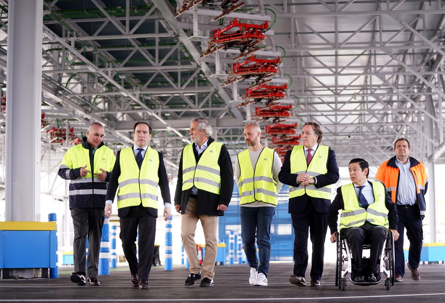 Arranca la nueva estación de carga eléctrica de EMT Madrid en Carabanchel que puede abastecer de ene