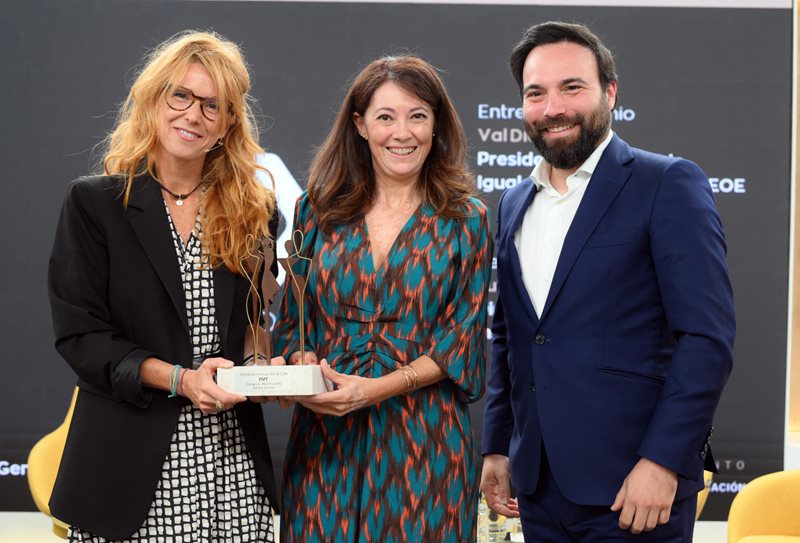 EMT premiada por la promoción del talento sin género y sin generación