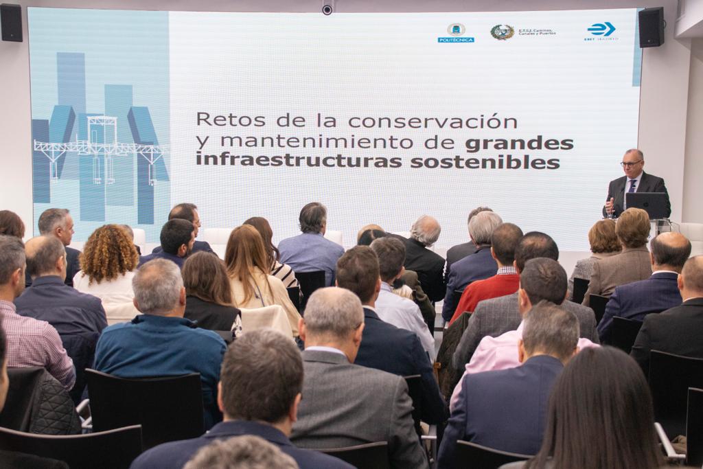 EMT aporta su experiencia en una jornada sobre los retos de grandes infraestructuras sostenibles