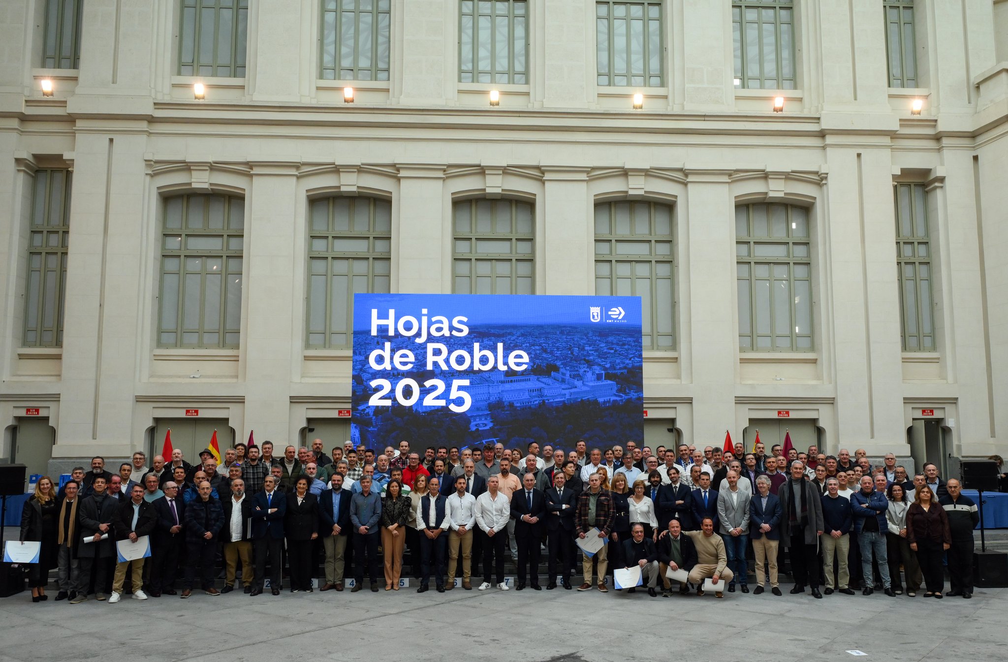 EMT Madrid rindió homenaje a 178 empleados por sus años de dedicación y profesionalidad 